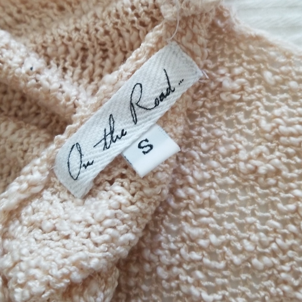 Sweater - Picture 4 of 4